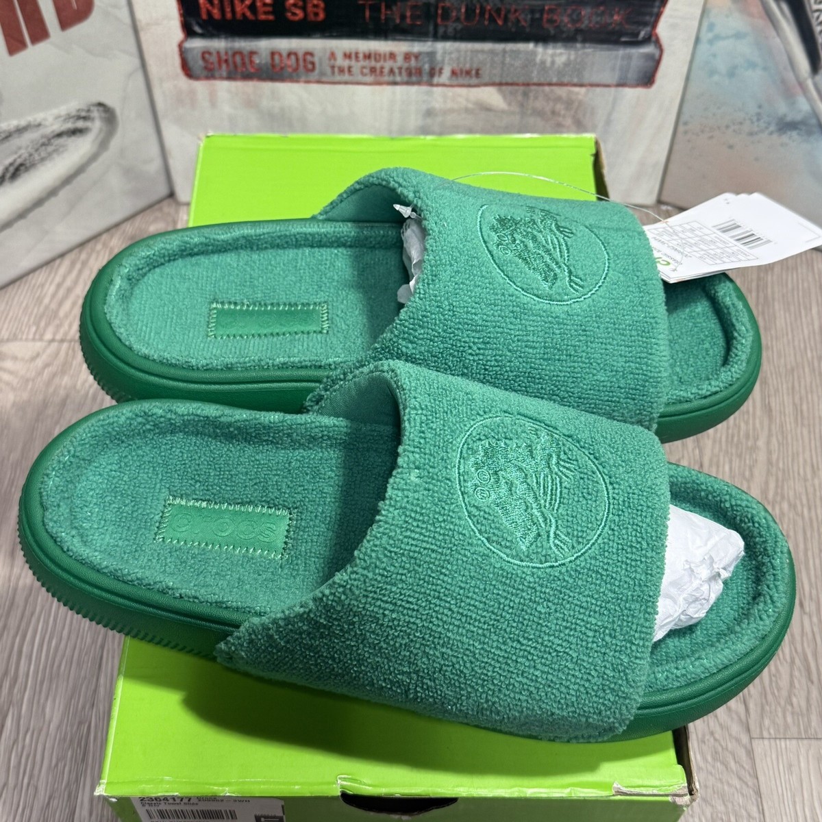 ★CROCS★ Public Classic Towel Slide GRI 24SUSL209962 24SUSL Amazon.com | Crocs Classic Towel Slide Green Ivy Men's 2