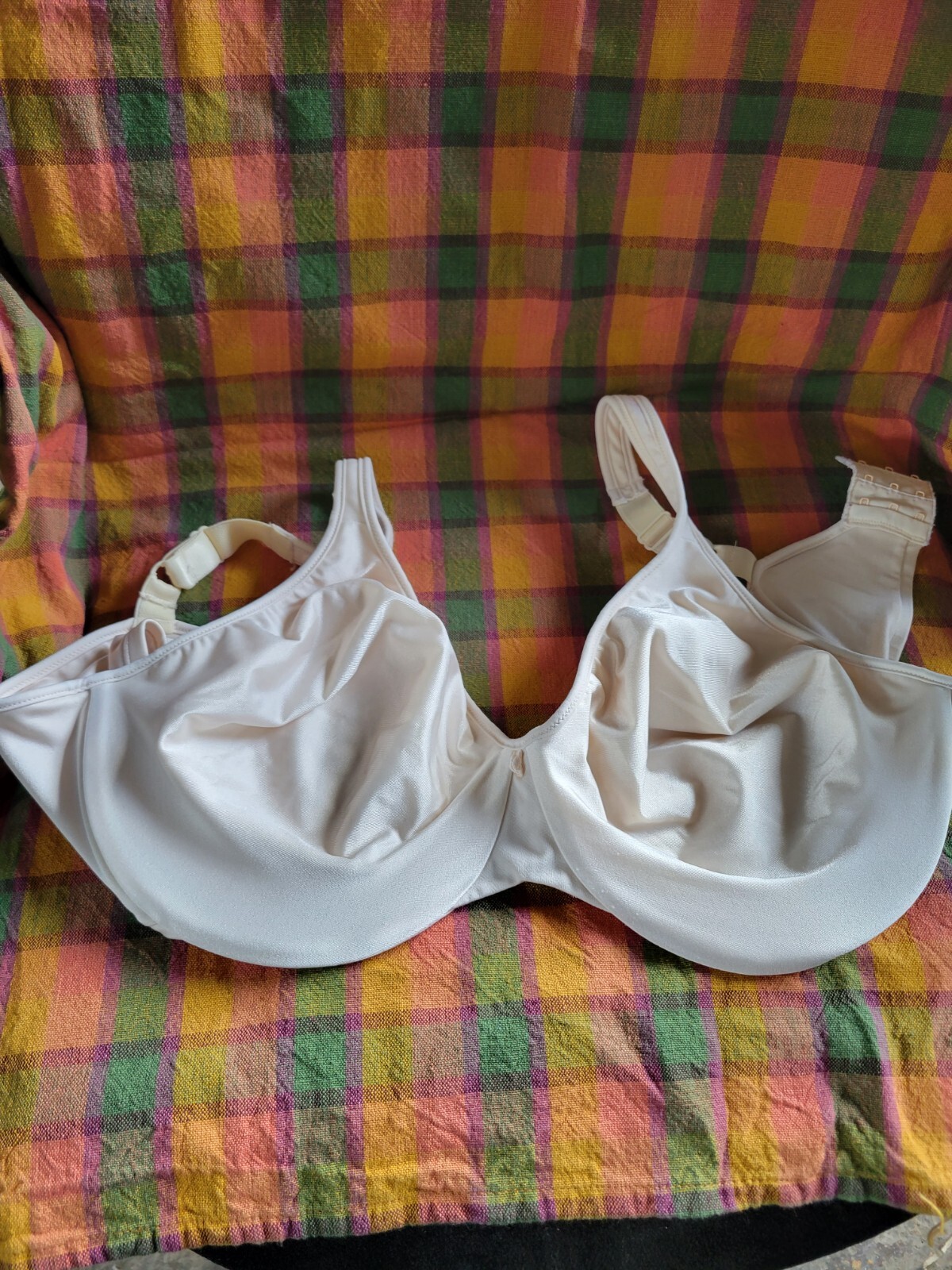 Bali Bra Size 42DD Beige - Gem