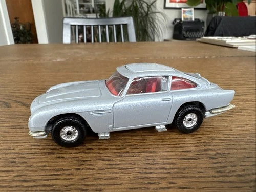 Corgi Toys Rolls James Bond 007 Aston Martin DB5 Silver Made In Gt Britain