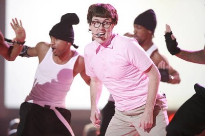 Weird Al Yankovic performs White & Nerdy at VH1 Big in 06 Show at - Old Photo 10