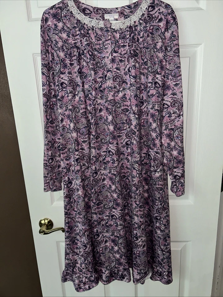Secret Treasures long nightgown 2X Purple Paisley Long Sleeve Ruffle Lace Button - Image 2 of 4