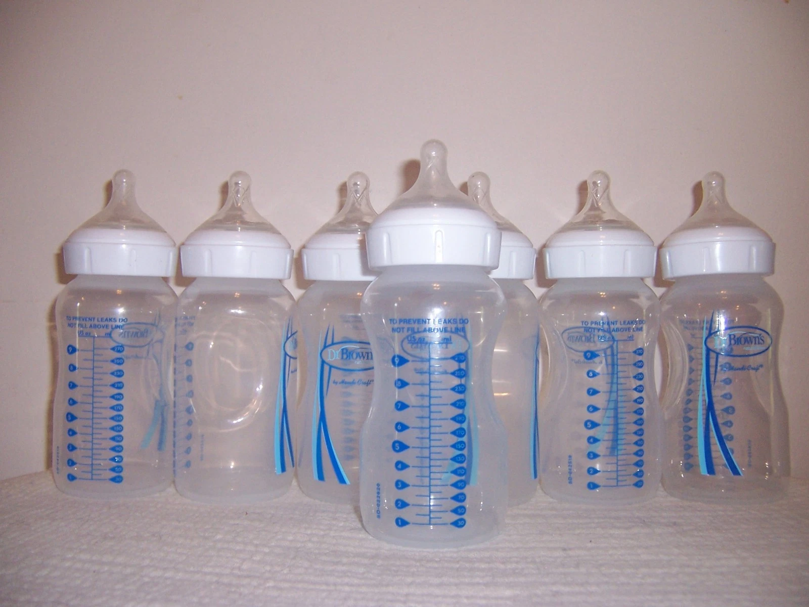 Dr Browns wide mouth baby bottle . 9 oz boxwin
Opens in a new window or tab