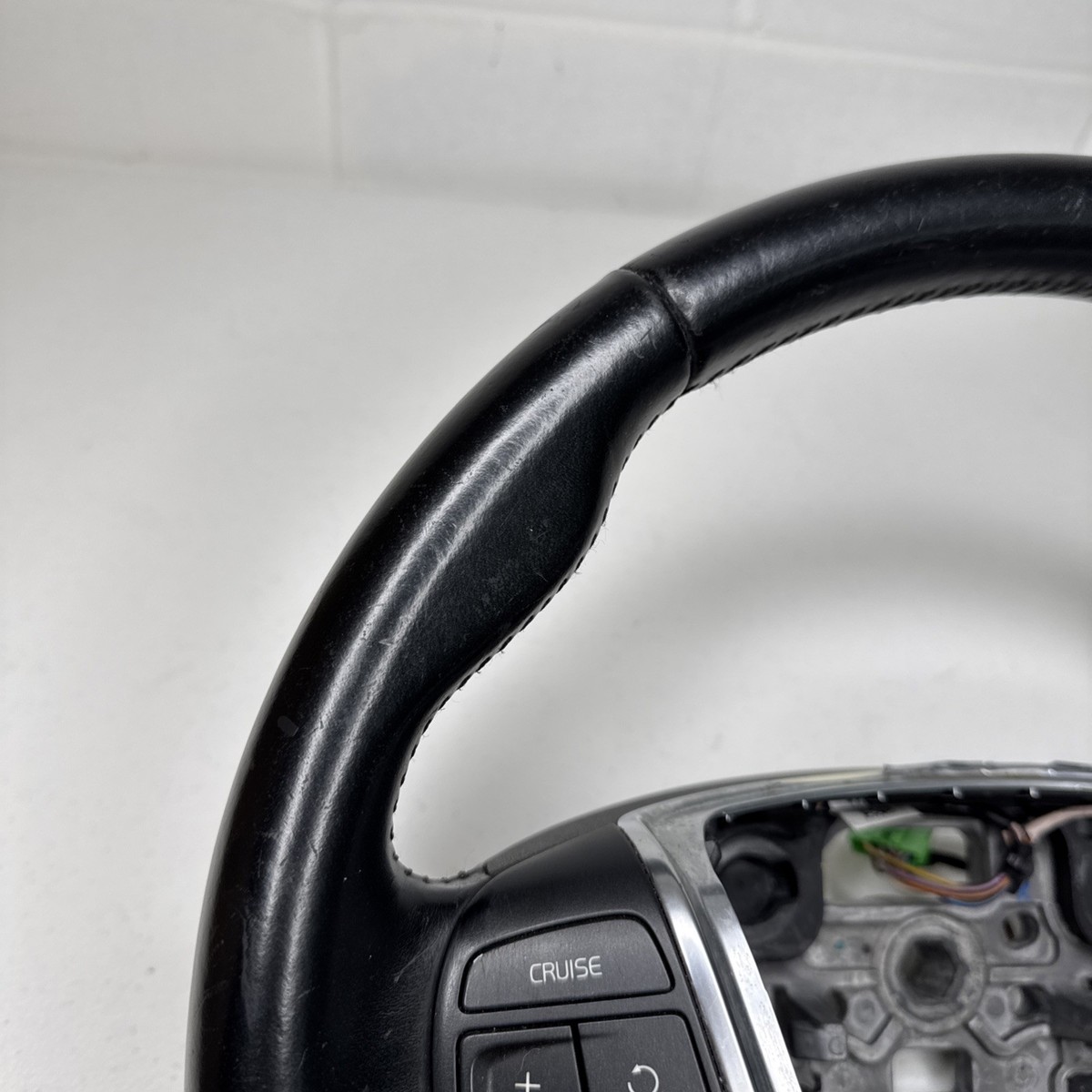 2014-18 VOLVO S60 S80 V60 XC60 Leather Paddle Shift Steering Wheel