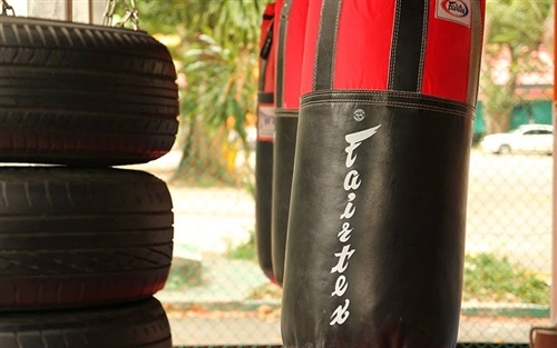 Fairtex Maddox IIIハイブリッド　プロ仕様サンドバッグ fm3h_v2.webp