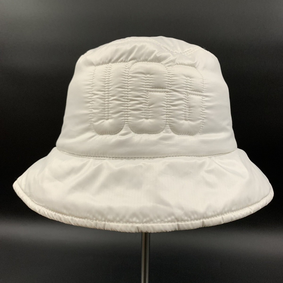 UGG QUILTED LOGO BUCKET HAT WOMENS SIZE S/M WHITE ALL WEATHER