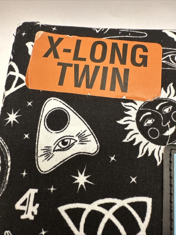 Набор простыней Cynthia Rowley Twin XL Sun Stars Moon Skull Halloween ЧИТАЙТЕ - Изображение 4 из 4