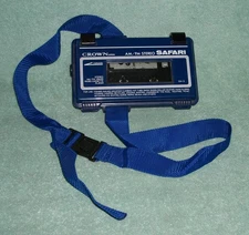 CROWN AM/FM Stereo SAFARI CH-5 Portable AM/FM Stereo & Cassette Player JAPAN