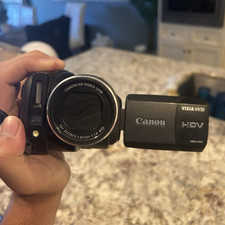 Canon VIXIA HV30 HD MiniDV Handheld Camcorder 10x Zoom 2.7" IS Black