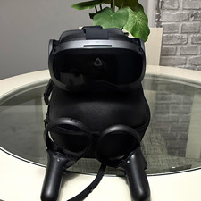 HTC VIVE Focus 3 Headset & Battery Case and controllers included no charger