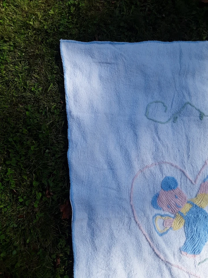 Cobertor de bebê vintage branco tecido felpudo azul pastel rosa urso 62 x 42 - Imagem 4 de 4