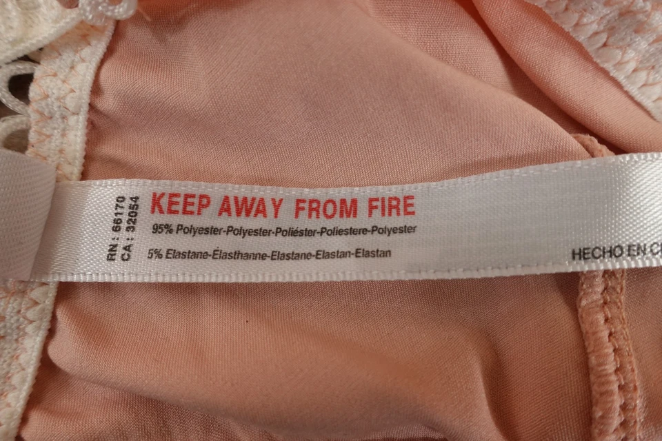 Nuevo bralette triángulo satinado rosa rubor talla pequeña Out From Under para mujer Foto 4 de 4