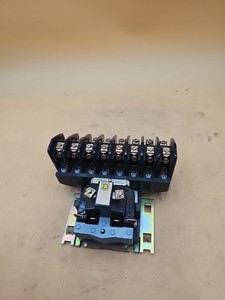 Square D 8903-LO80 8 Pole Lighting Contactor 20/30A 24VAC Coil or 120V