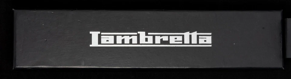 Reloj y caja de cuarzo Lambretta forma irregular para hombre--funcionando, caja de 35x41 mm Foto 2 de 4