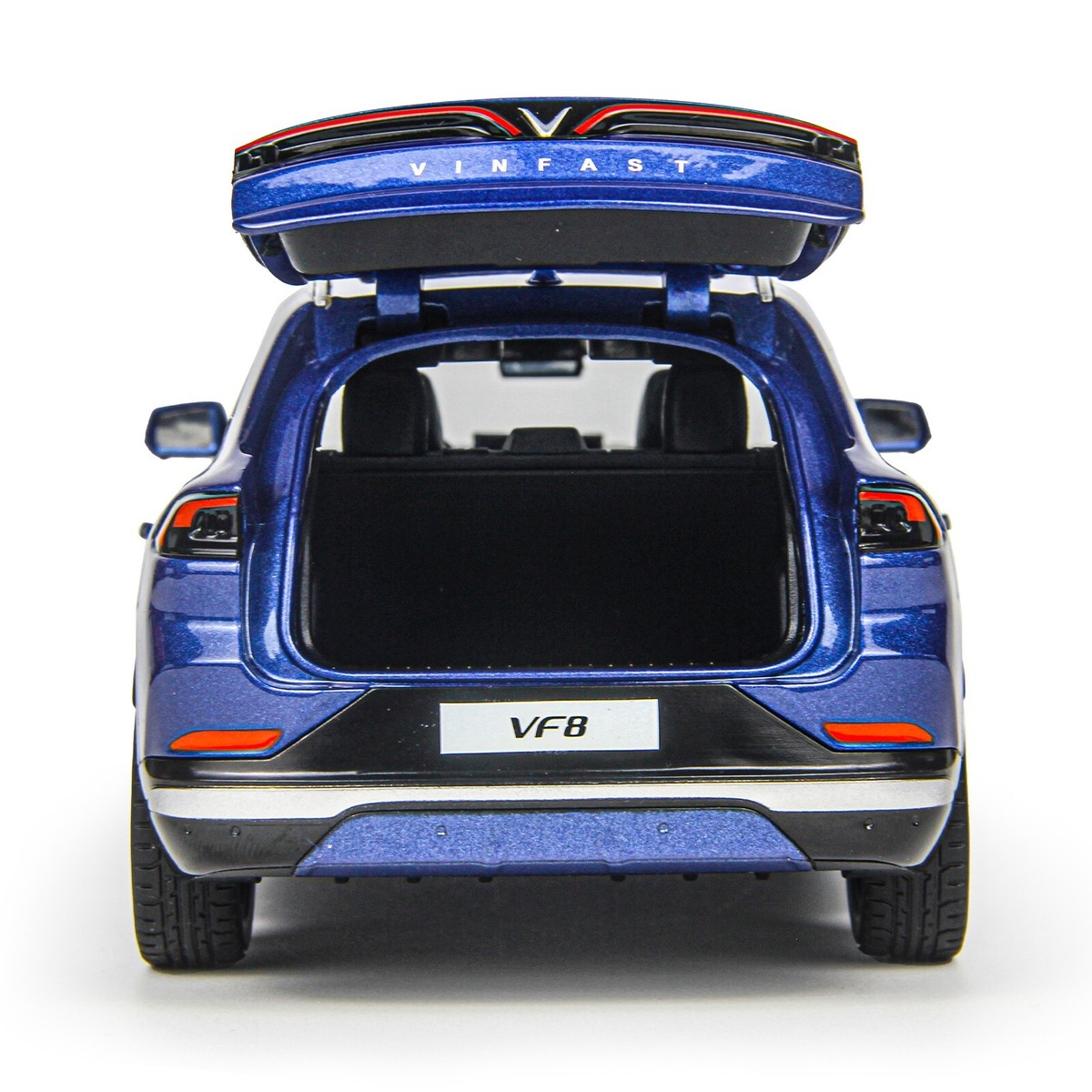 1:24 Scale Vinfast VF8 SUV Diecast Model Car Toy Gift