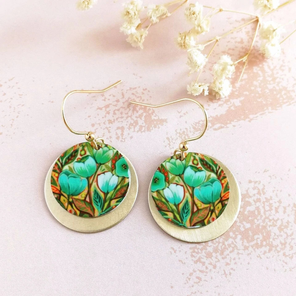 Hermosos Pendientes Artista Verde Tulipán Capas Disco de Latón Ligeros Únicos Foto 2 de 4