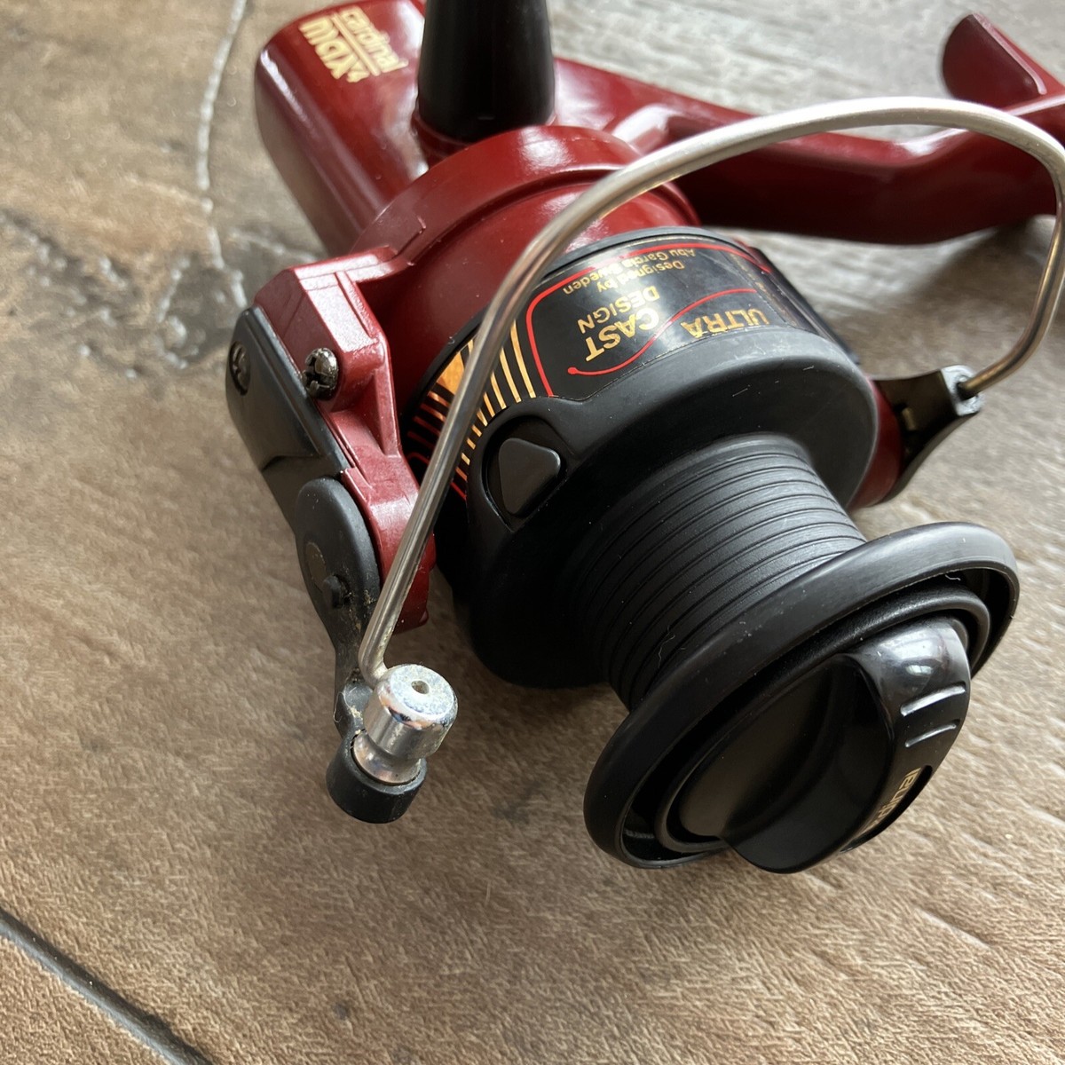 ABU GARCIA CARDINAL MAX 4 Red Ultra Cast Design SPINNING