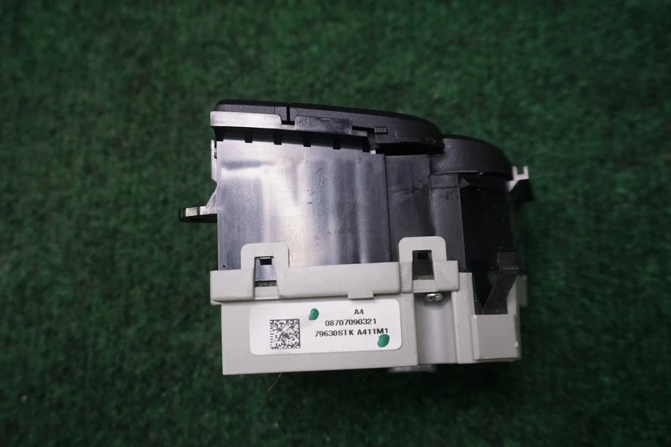 2007 2008 2009 2010 年 2011 年 ACURA RDX S 后交流控制原始设备制造商 79630STKA411M — 第 3/4 张图片