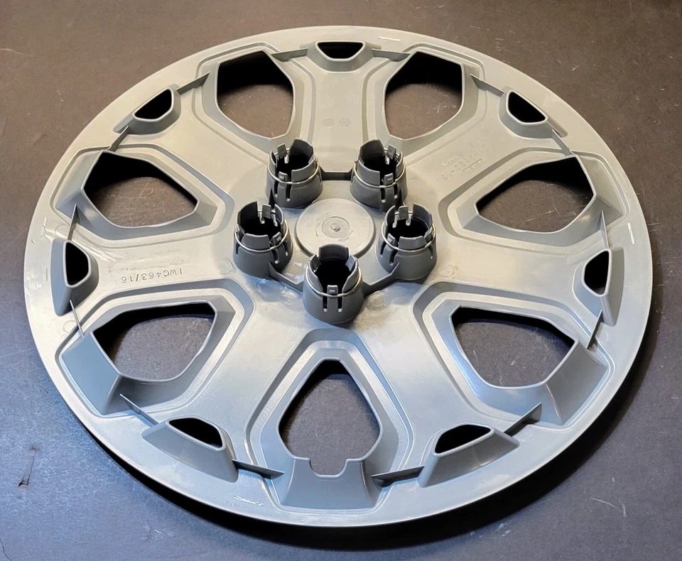 One Wheel Cover Hubcap Fits 2012-2014 Ford Focus 16" Silver Push On # 463-16S Foto 3 de 4