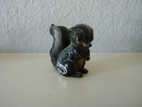 Vintage Josef Originals SASSY SKUNK Miniature Figure Figurine Ceramic H1.75"