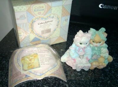 Enesco Calico Kätzchen 627925 We're A Purr-Fect Paar Katze Ornament mit der Box 
