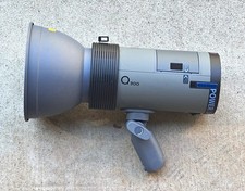 NEEWER Q300D 300Ws Flash w/ 7800mAh Battery