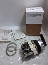 ALLEN BRADLEY 800T-H17A SELECTOR SWITCH 2-POS. MAIN 1NO/1NC KNOB LEVER SER T NIB