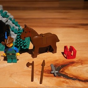 LEGO Castle: Camouflage Outpost (6066)