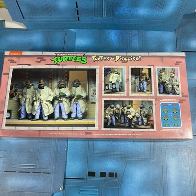 NECA Teenage Mutant Ninja Turtles: Turtles in Disguise Action