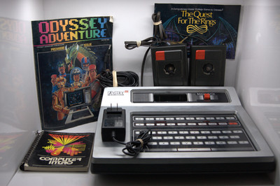 Magnavox Odyssey2 Console Bundle 2 Controllers Tested w/ Manuals & Books