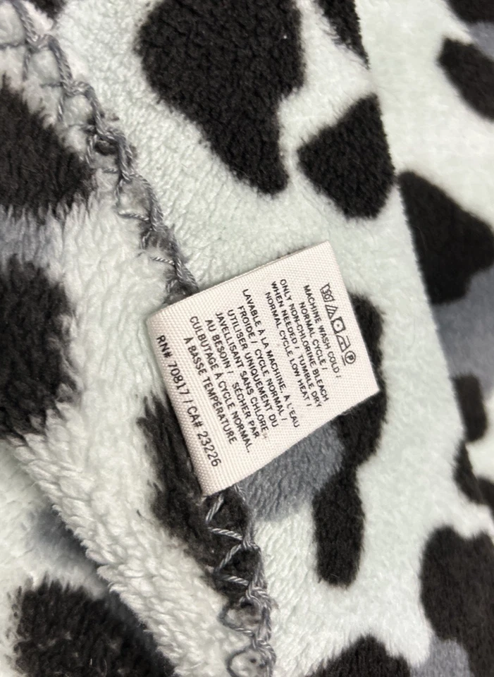 Victorias Secret 粉色抓绒体育场扔毯浅蓝色豹纹 — 第 3/4 张图片