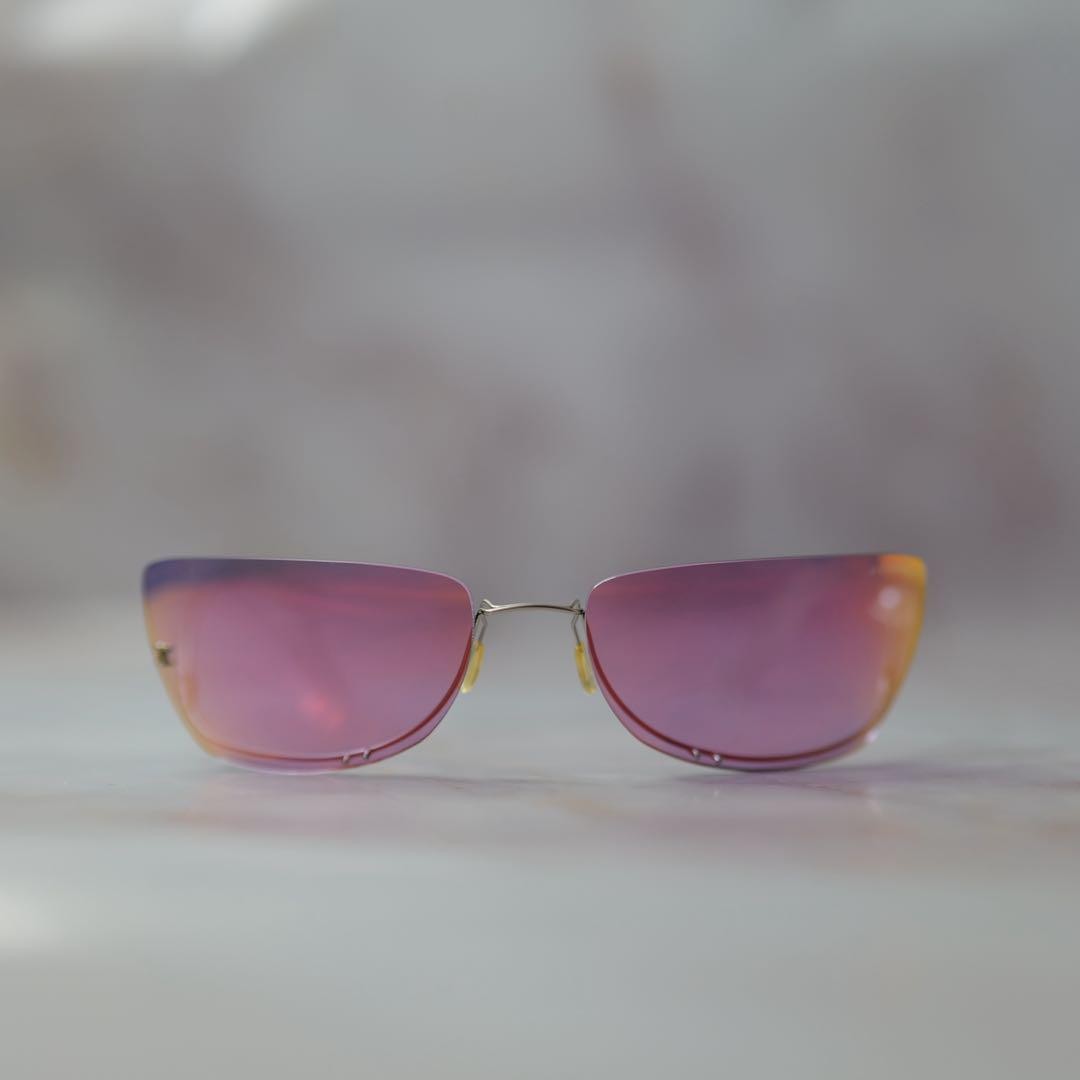 CHANEL Archive Coco Logo Sunglasses Y2K CHANEL sunglasses Pearl