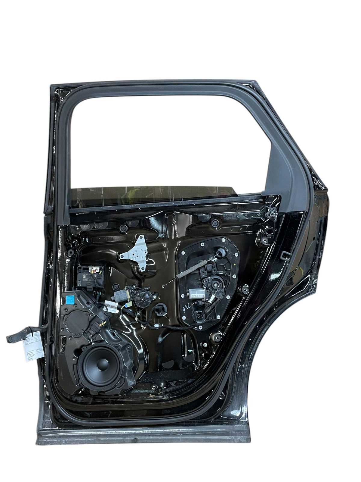 2016-2020 BENTLEY BENTAYGA REAR RIGHT SIDE DOOR W/ WINDOW GLASS W/O HANDLE