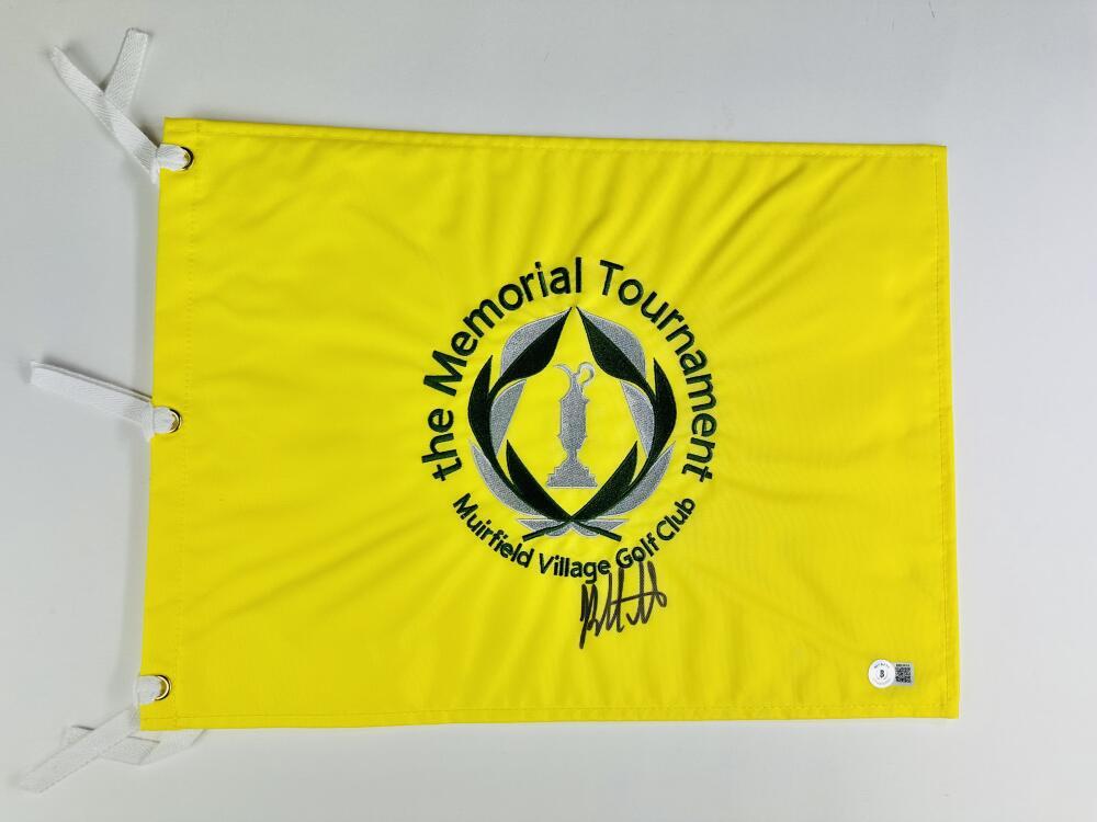 BUBBA WATSON Autographed Signed THE MEMORIAL GOLF PIN FLAG MUIRFIELD VILLAGE BAS 614 