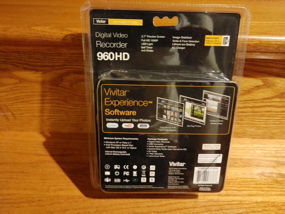 Vivitar DVR 960HD 1080i HD 12x Optical Zoom Video Camera Camcorder WiFi - Image 2 of 2