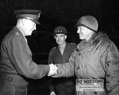 GENERALS DWIGHT EISENHOWER, GEORGE PATTON AND OMAR BRADLEY - 8X10 PHOTO (CC-943)