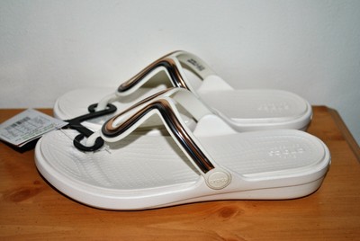 crocs women's sanrah metal block slide sandal