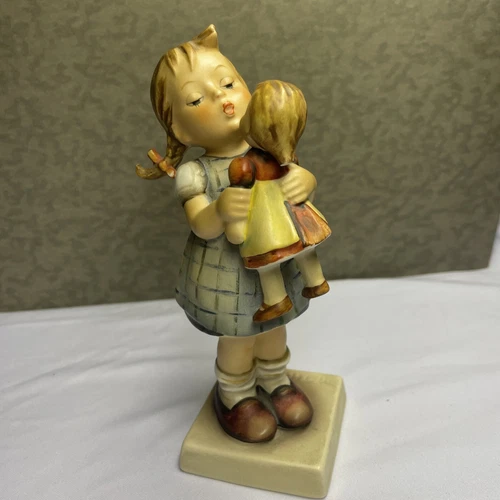 Vintage -Hummel - Kiss Me - Figurine W. Germany #311 /1955 TMK-4 Girl & Doll