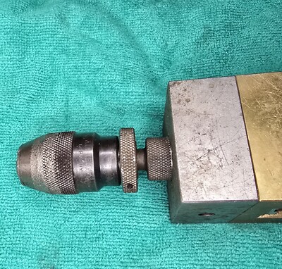 Albrecht 0-5/16'' Keyless Chuck With 5/8  Shank Jacobs Straight Shank A4102
