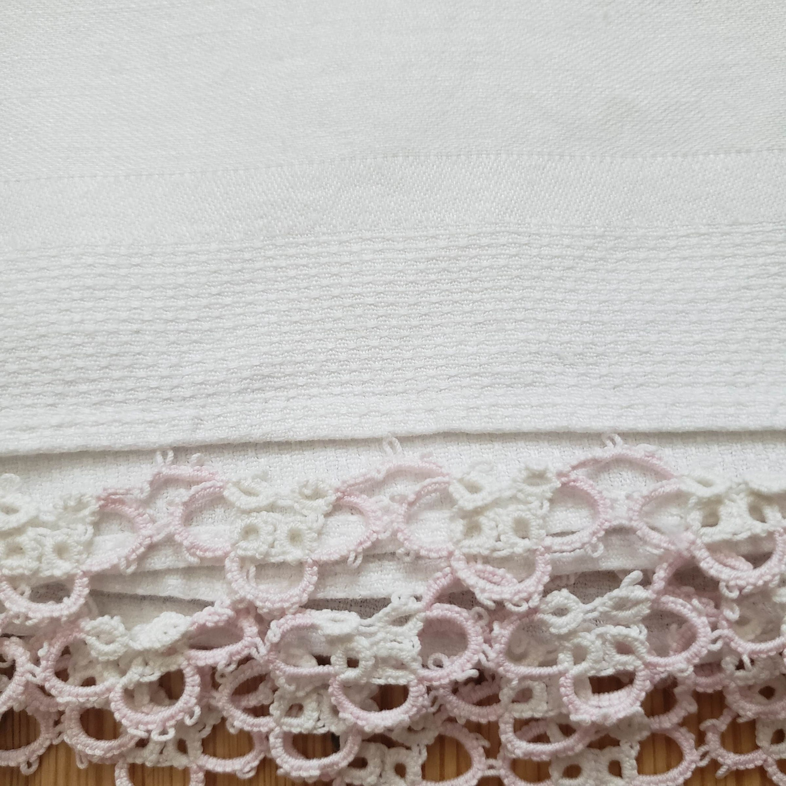 Vintage Linen Damask White Tea Towel, Cotton Kitchen Towel, Lace, Table