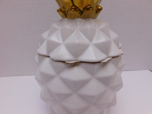 Threshold Elegant White Stoneware Pineapple Gold Top Cookie Jar, Open box new - Picture 3 of 11