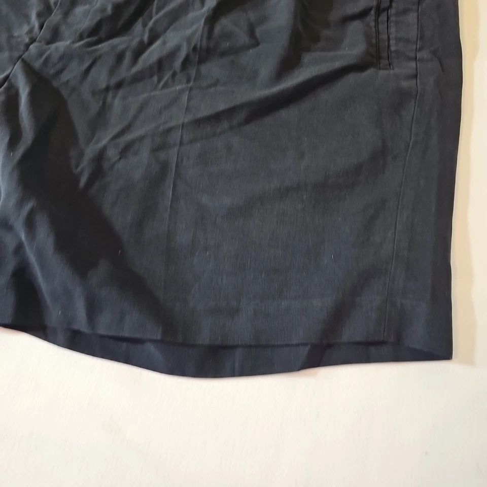 Cutter and Buck Shorts Mens Size 48B Golf Dry Tec Black Golfing - Image 4 of 4