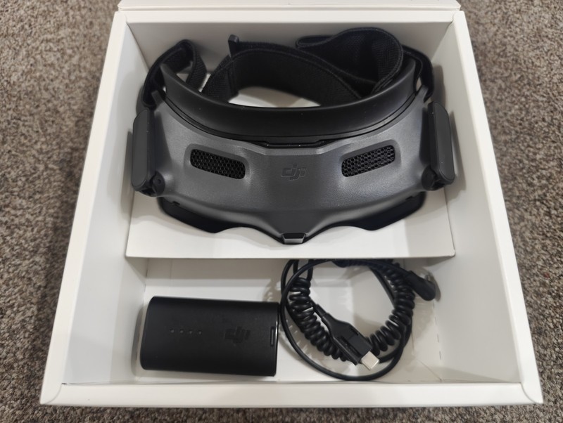 DJI FPV Goggles 2 - Official - for AVATA FPV Drone - Immaculate Condition