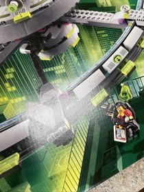 LEGO Space: Alien Mothership (7065) new sealed damage to box