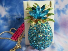 BEAUTIFUL SPARKLING LARGE BLUE PINEAPPLE CRYSTAL PENDANT NECKLACE