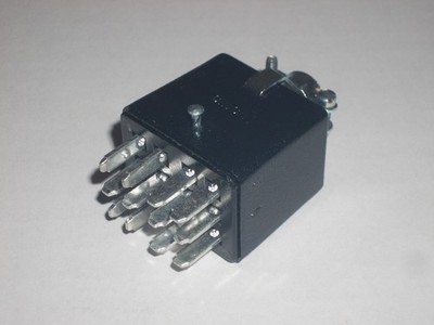 CINCH JONES TRW BEAU MOLEX P-312-CCT 38331-5612 POWER CONNECTOR PLUG 12 PIN