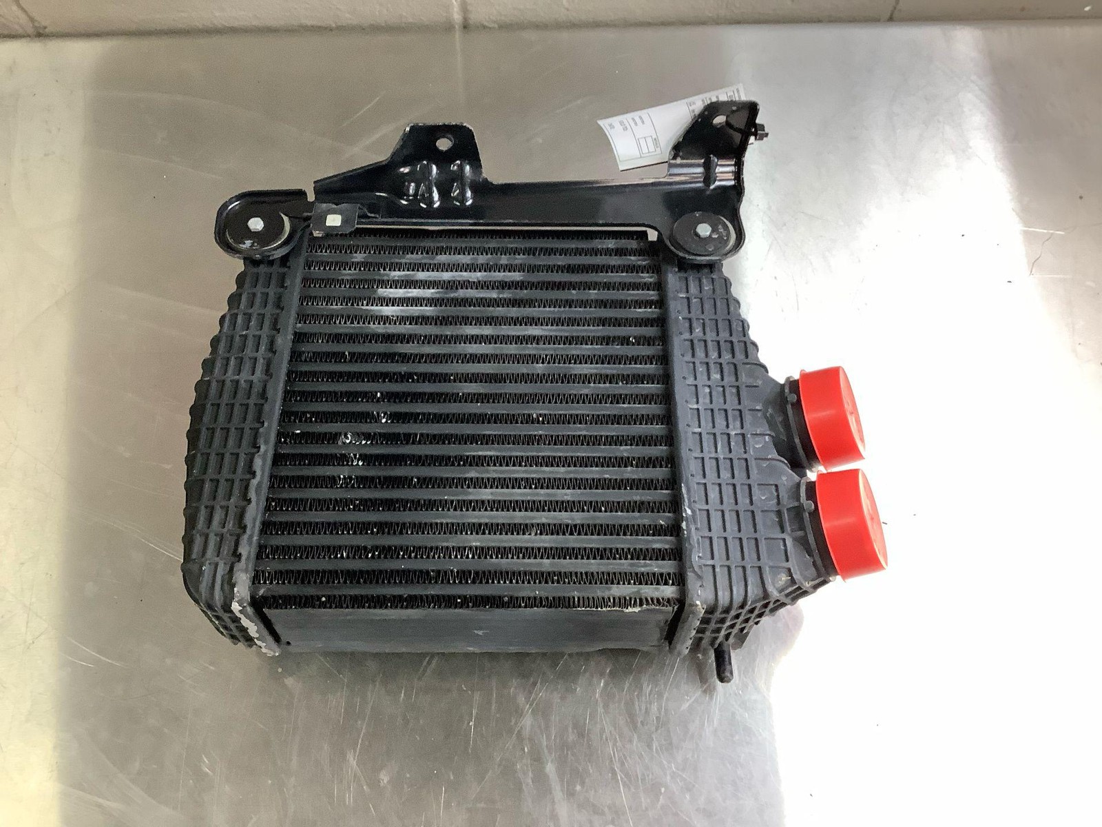 2017 - 2020 MASERATI LEVANTE 3.0L AWD Left Turbocharger Intercooler Oem