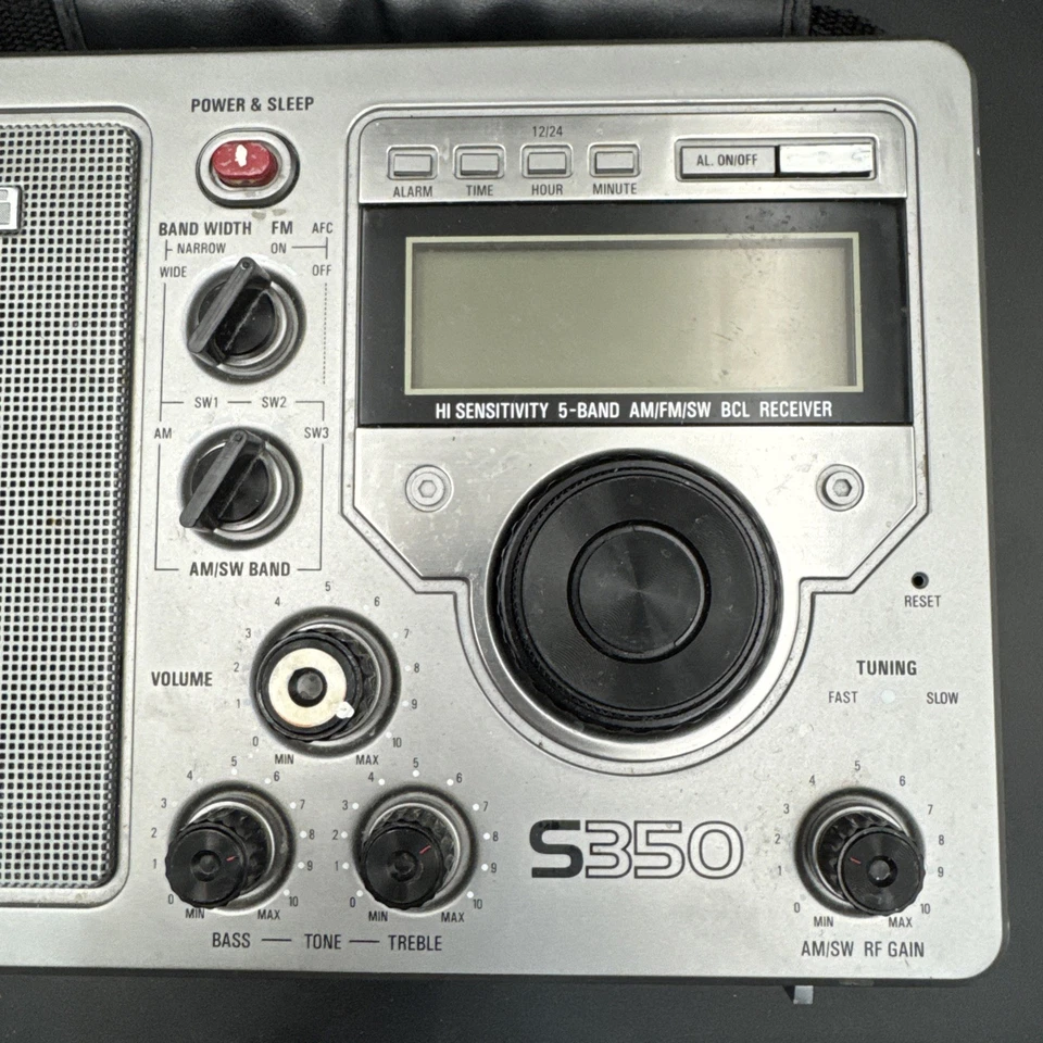 Grundig S350 AM/FM/SW1/SW2/SW3 5-полосный высокочувствительный стерео мировой приемник ЧИТАЙТЕ* - Изображение 3 из 4