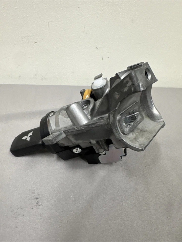 Interruptor de encendido convencional para Mitsubishi Outlander Sport 13-20 con PL Foto 3 de 4