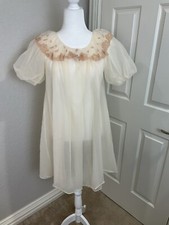 Miss Elaine Vtg Union Made Peachy Beige Sheer Chiffon Nylon Robe Lace Trim Read