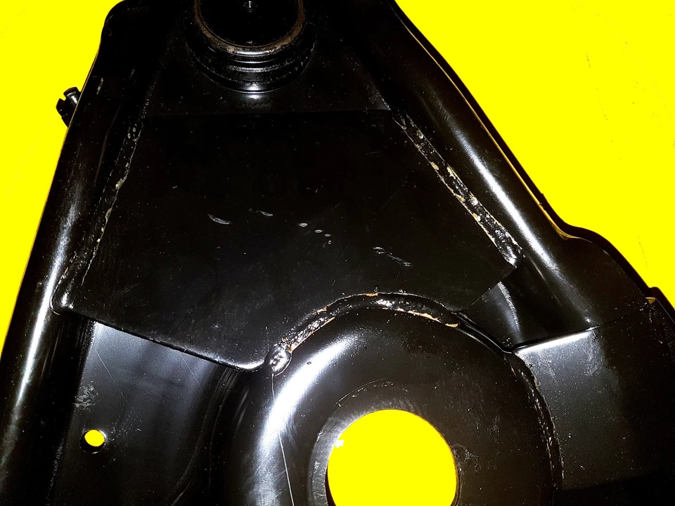 Lower Control Arm complete 1975 1978 GMC C25 PICKUP R/H 14026582R - Image 3 of 3